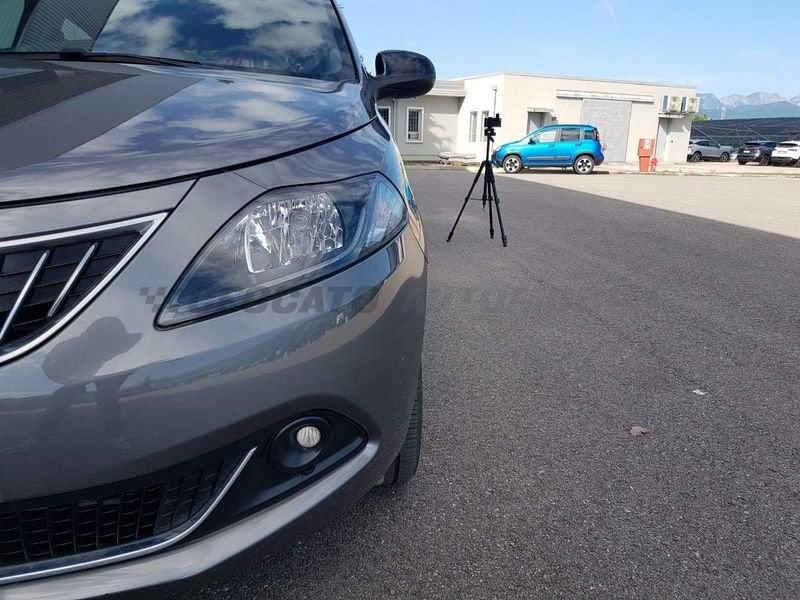 Lancia Ypsilon Ypsilon 1.0 firefly hybrid Platino s&s 70cv