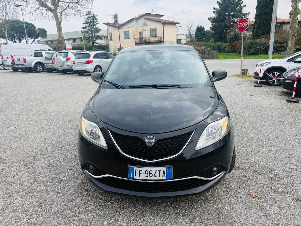 Lancia Ypsilon 1.2 69 CV 5 porte GPL Ecochic Gold