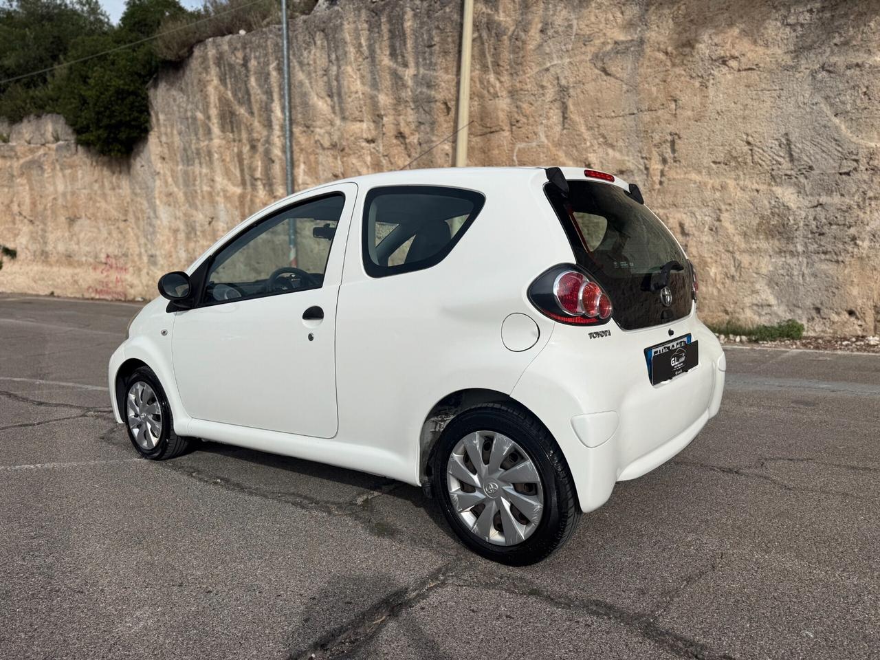 Toyota Aygo/1.0 68CV/NAVI/CLIMA/SOLO 55000 KM