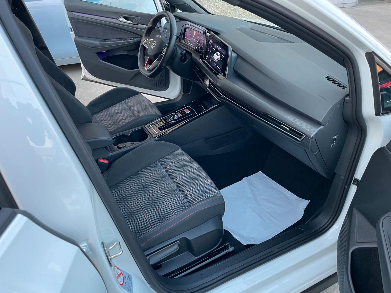 Volkswagen Golf GTI 2.0 TSI 245CV DSG