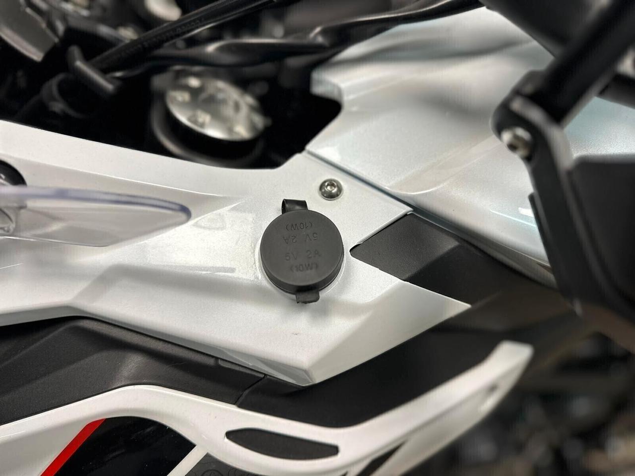 BENELLI TRK 502 X TRK502X + SET 3 VALIGE 2024