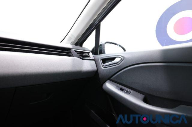 RENAULT Clio SCE 65 CV 5 PORTE EVOLUTION FARI LED NEOPATENTATI