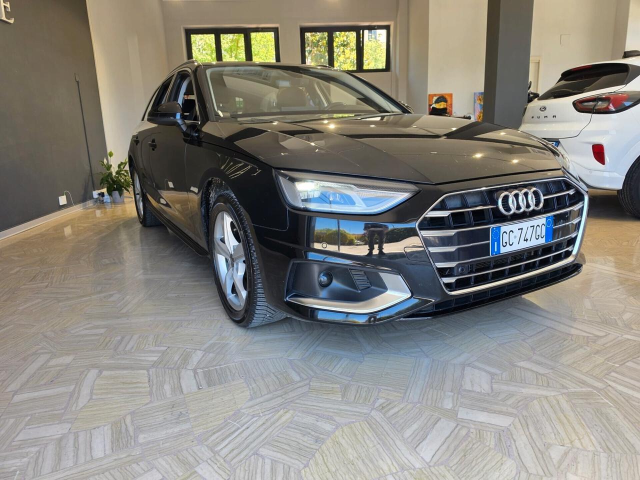 A4 30 TDI/136 CV S tronic Business Advanced