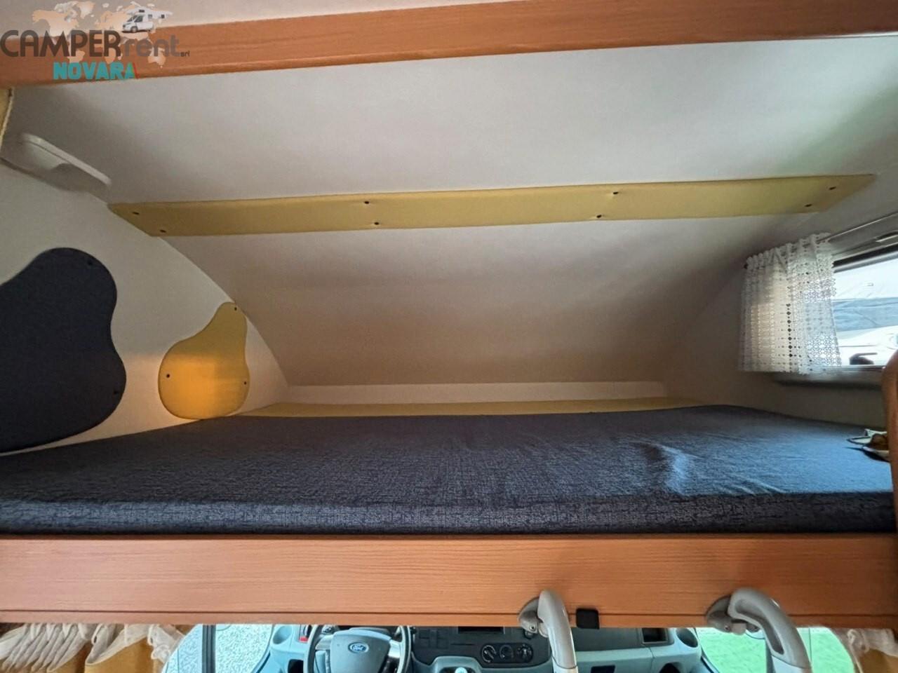 Rimor KATAMARANO 1 MANSARDATO 6 POSTI LETTO E VIAGGIO
