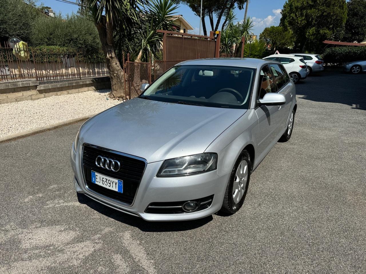 Audi A3 SPB 1.6 TDI 105 CV CR Attraction