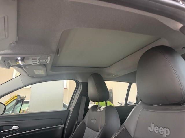 Jeep Avenger 1.2 Turbo 100 CV MHEV Summit Panorama