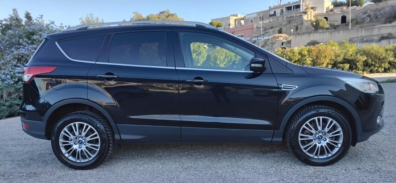 Ford Kuga 2.0 TDCI 163 CV 4WD Powershift Titanium