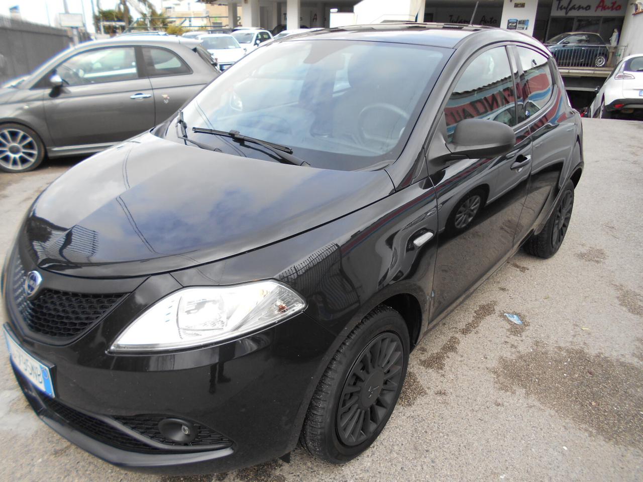 Lancia Ypsilon 1.2 69 CV 5 porte GPL Ecochic Elefantino Blu