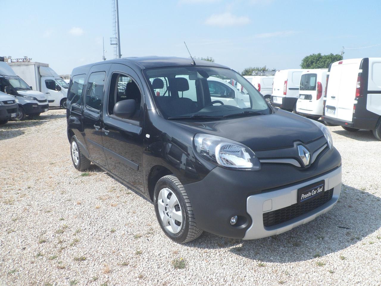 Renault Kangoo maxi 5 posti autovettura