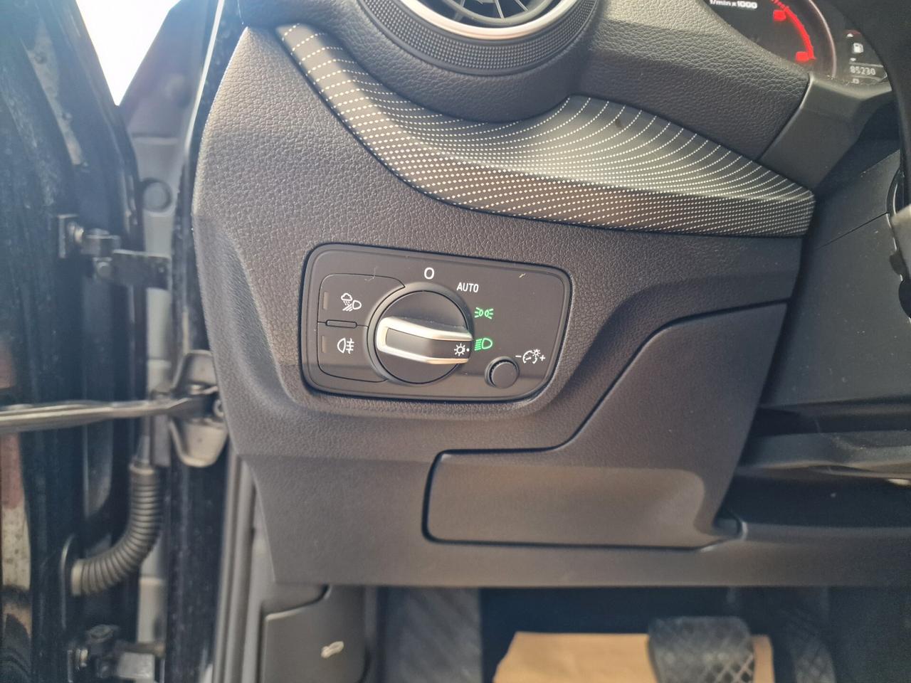 Audi Q2 30 TDI S tronic TETTO, LUCI AMBIENTE, IVA ESPOSTA