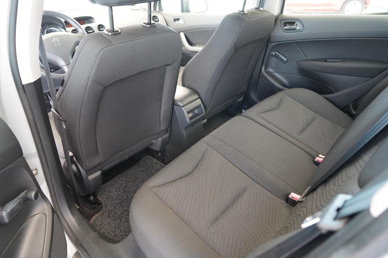 Peugeot 308 1.6 HDi 90CV 5 porte
