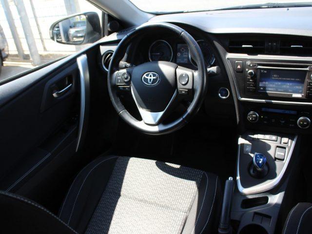 TOYOTA Auris Touring Sports 1.8 Hybrid Lounge