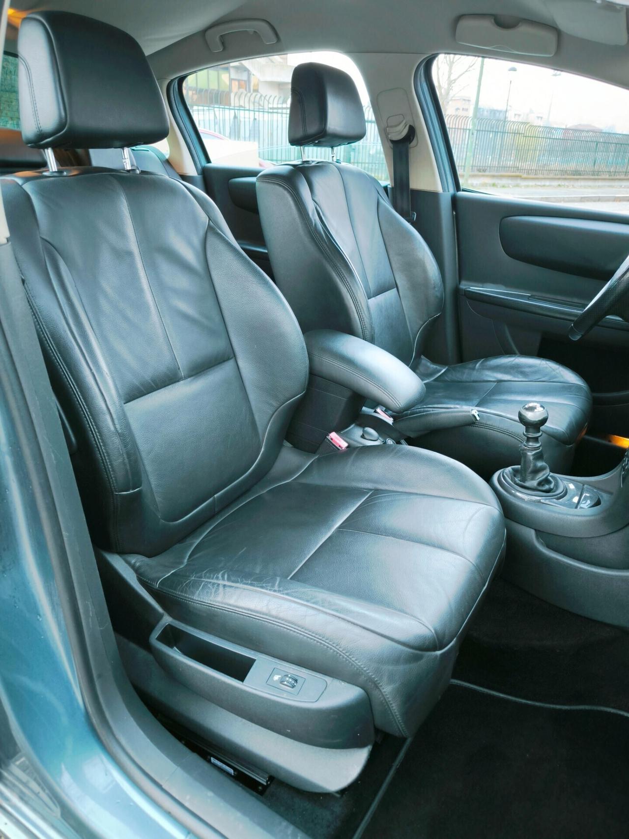 Citroen C4 2.0 HDi FAP Cashmere