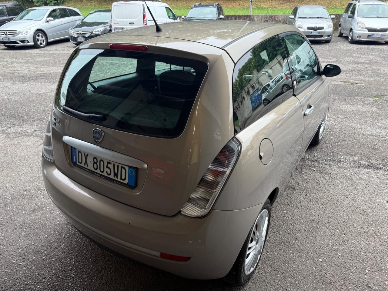 Lancia Ypsilon 1.4 Platino Ecochic GPL