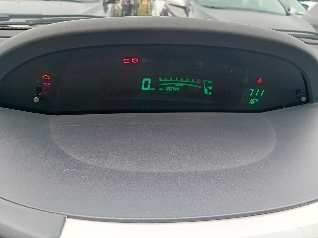 Toyota Yaris 1.0 3 porte Sol