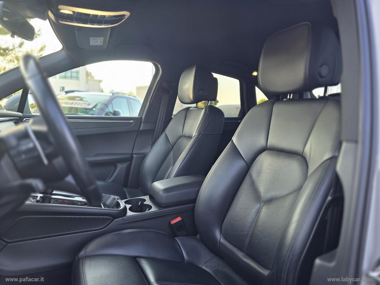 PORSCHE Macan 2.0 T