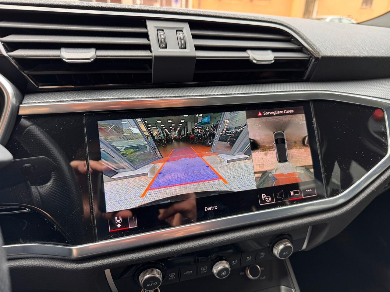 Audi Q3 35 TDI S tronic line edition TUA DA 400€ ANTICIPO 0