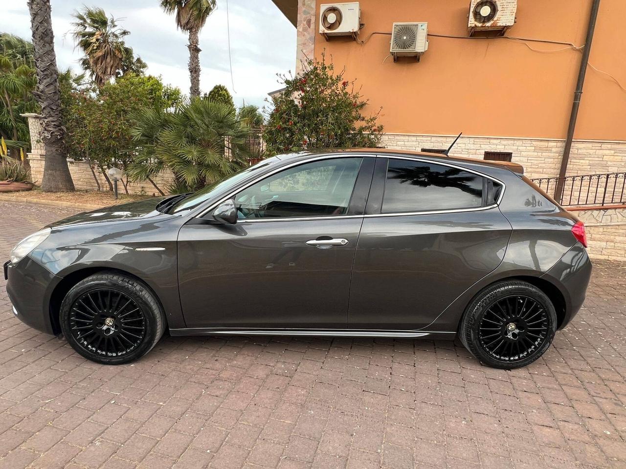 Alfa Romeo Giulietta 2.0 JTDm-2 140 CV Distinctive