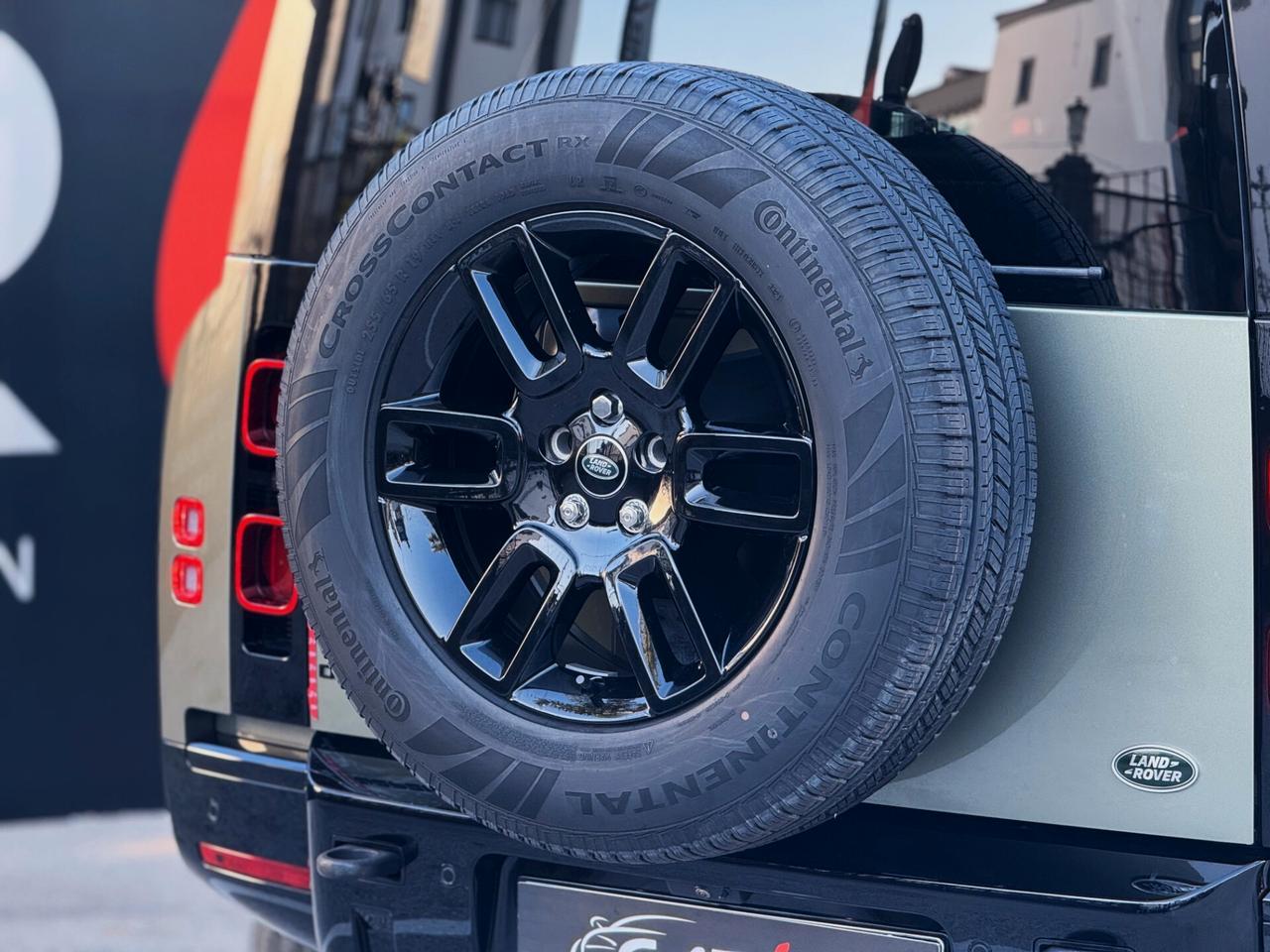 Land Rover Defender 90 3.0d i6 MHEV X-Dynamic S 200CV