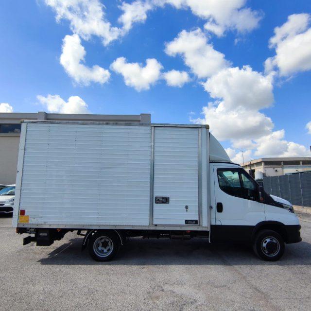 IVECO DAILY 35C14 FURGONE BOX CON SPONDA POSTERIORE 3 P