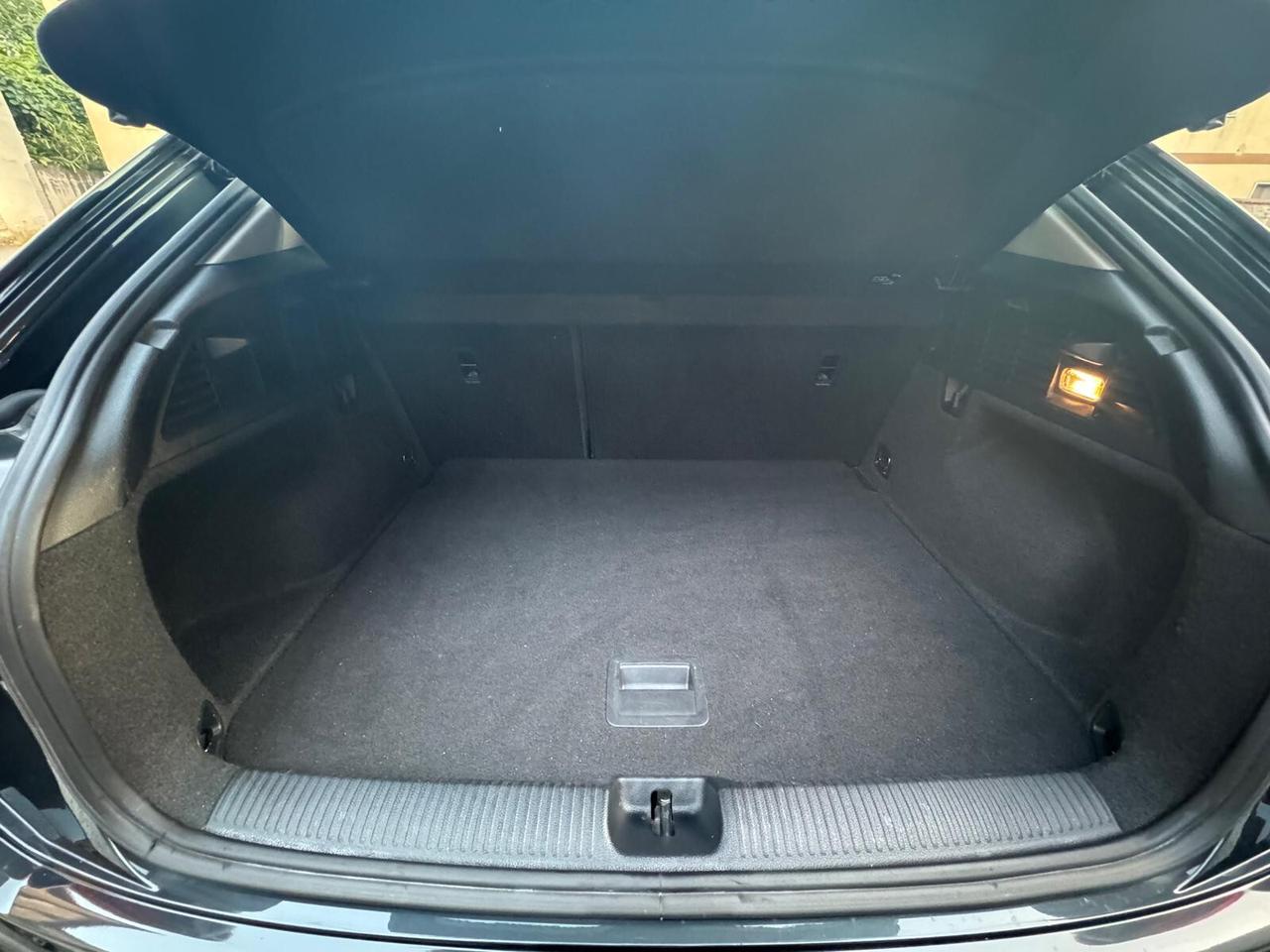 Audi Q2 30 TDI 116CV RESTYLING 2022 FULL