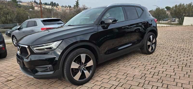 Volvo XC40 Volvo XC40 D3 2.0 TDI 150 CV MomentumPro Edition