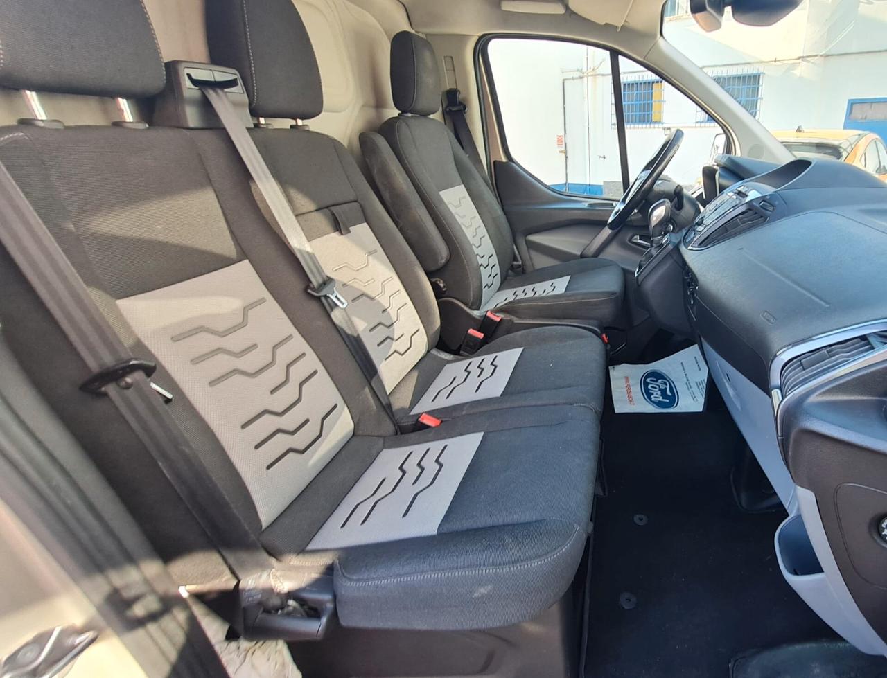 Ford Transit Custom 2.0 Ecoblue 130cv Autom. L1H1