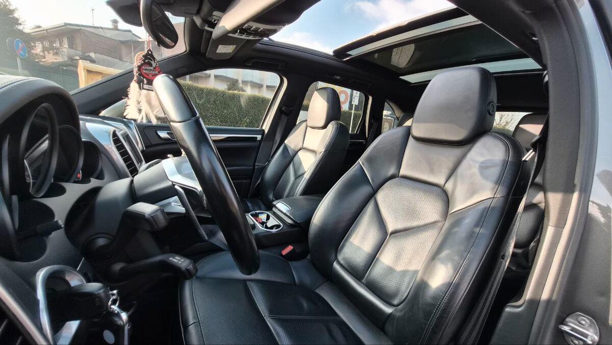 Porsche Cayenne 3.0 Platinum Edition tiptronic