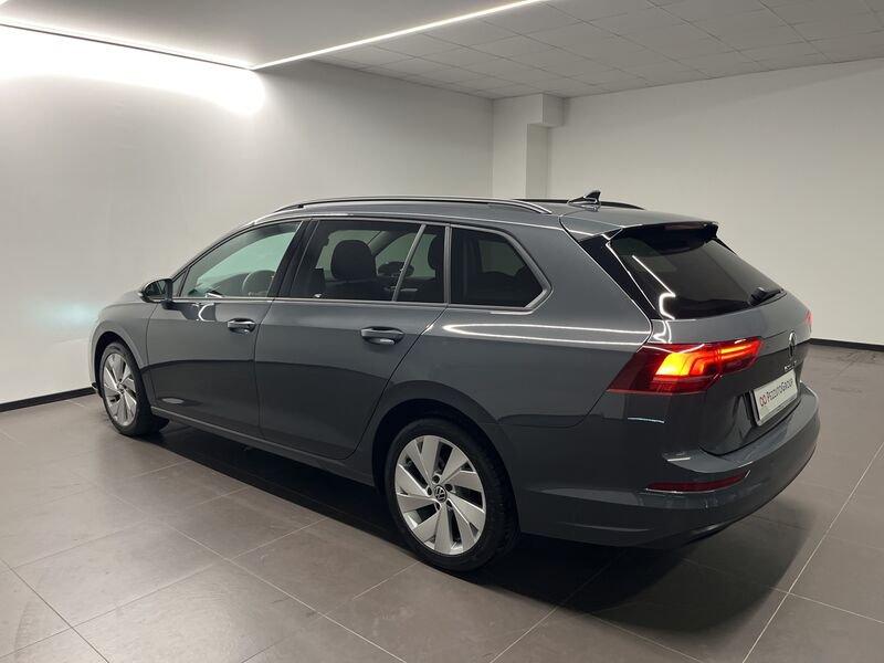 Volkswagen Golf Nuova Variant Life 2.0 TDI SCR 110 kW (150 CV) DSG