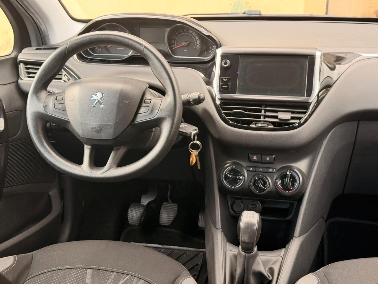 Peugeot 208 1.4 HDi 68 CV 5 porte Allure