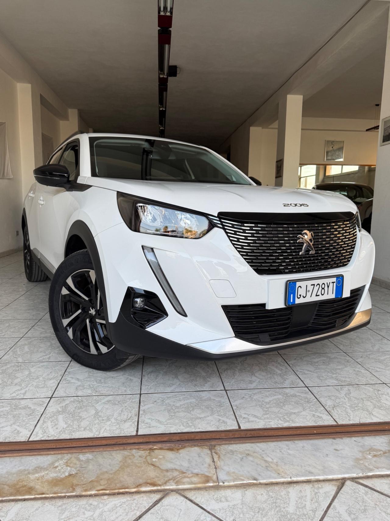 Peugeot 2008 BlueHDi 130 S&S EAT8 Allure