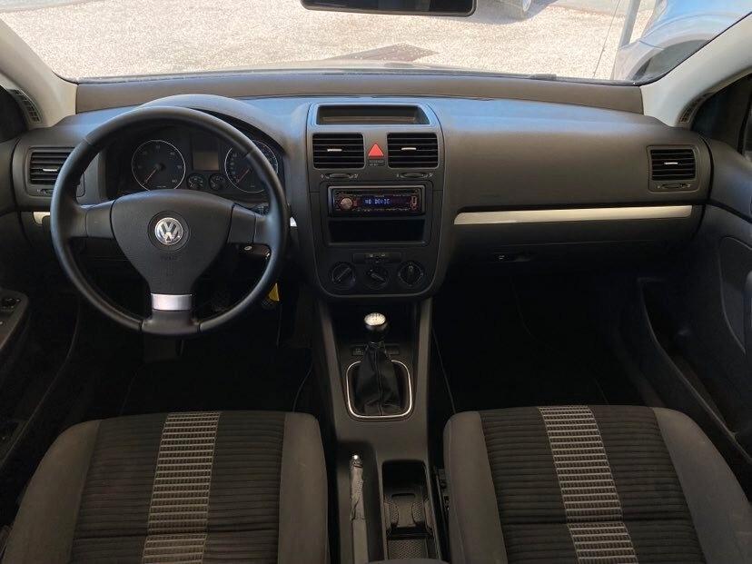 Volkswagen Golf 1.9 TDI DPF 5p. Sportline