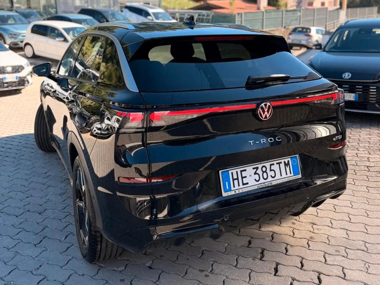 Volkswagen T-Roc 1.5 eTSI ACT 150 CV DSG R-Line