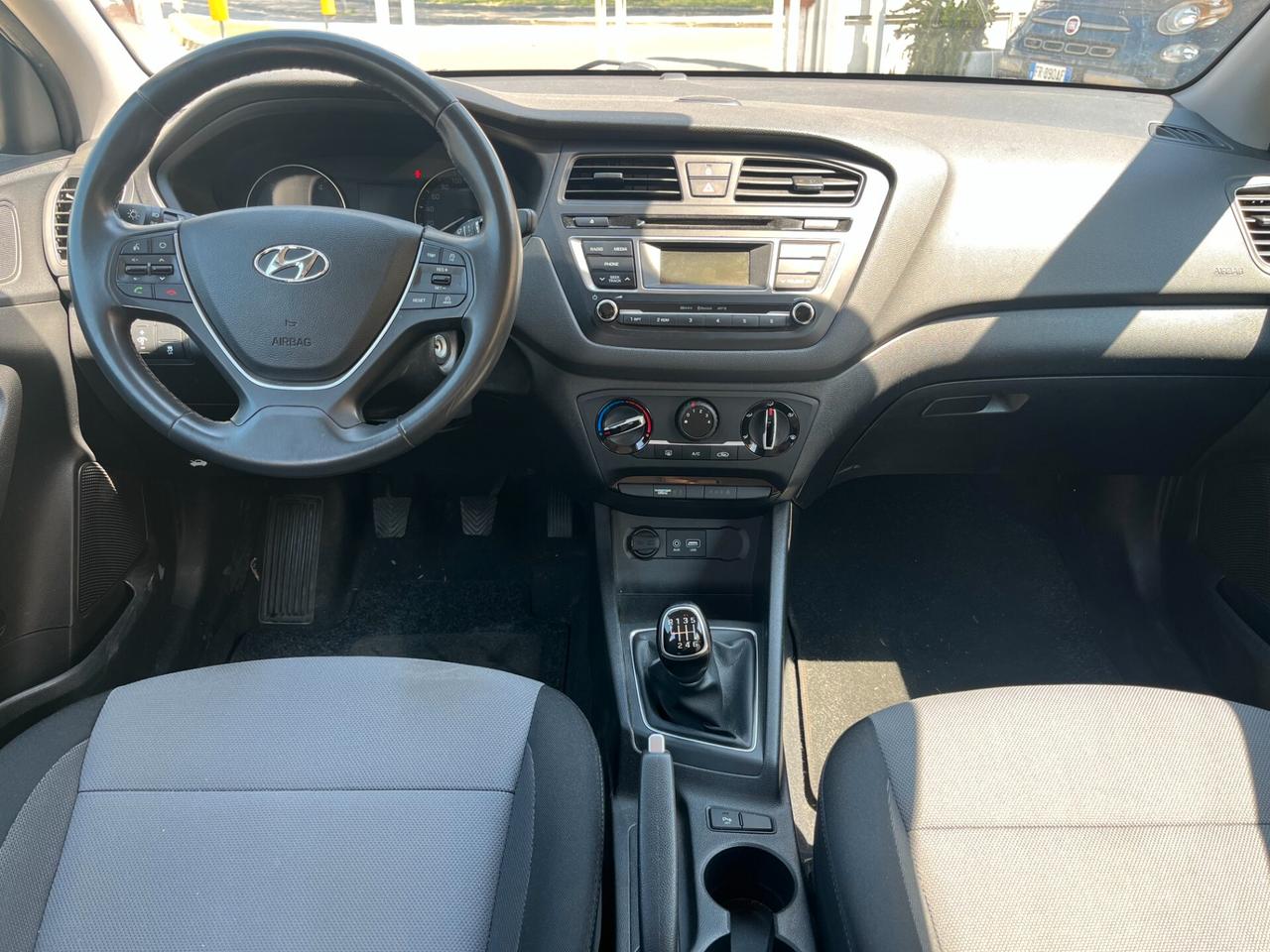 Hyundai i20 1.1 CRDi 12V 5 porte Comfort KM CERTIFICATI