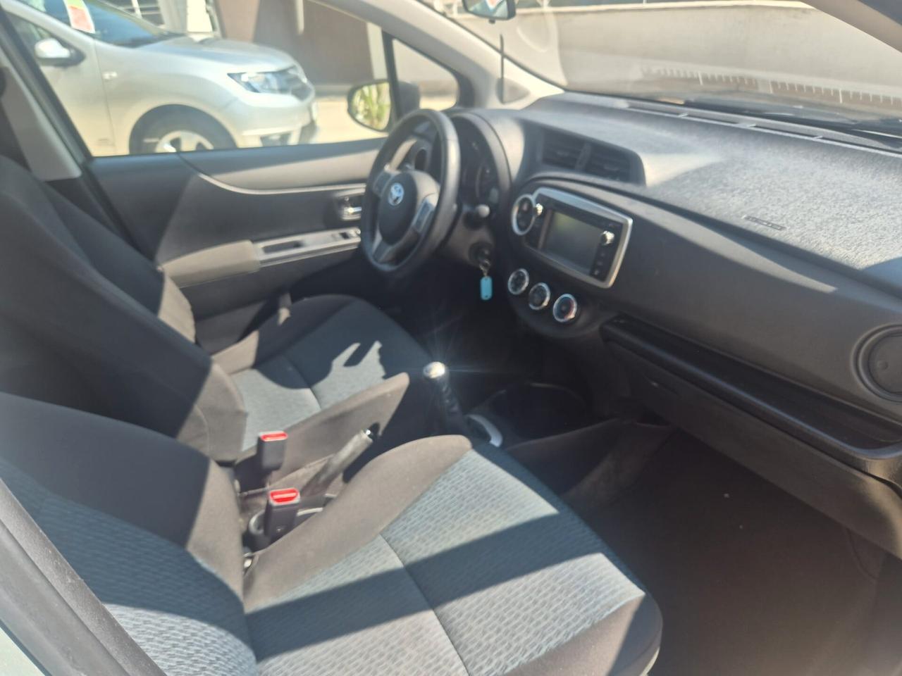 Toyota Yaris 1.0 5 porte Active