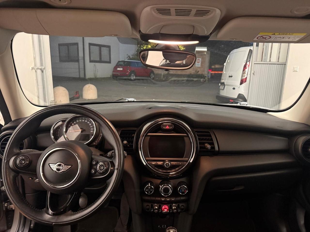 Mini Mini 1.5 Cooper D Business
