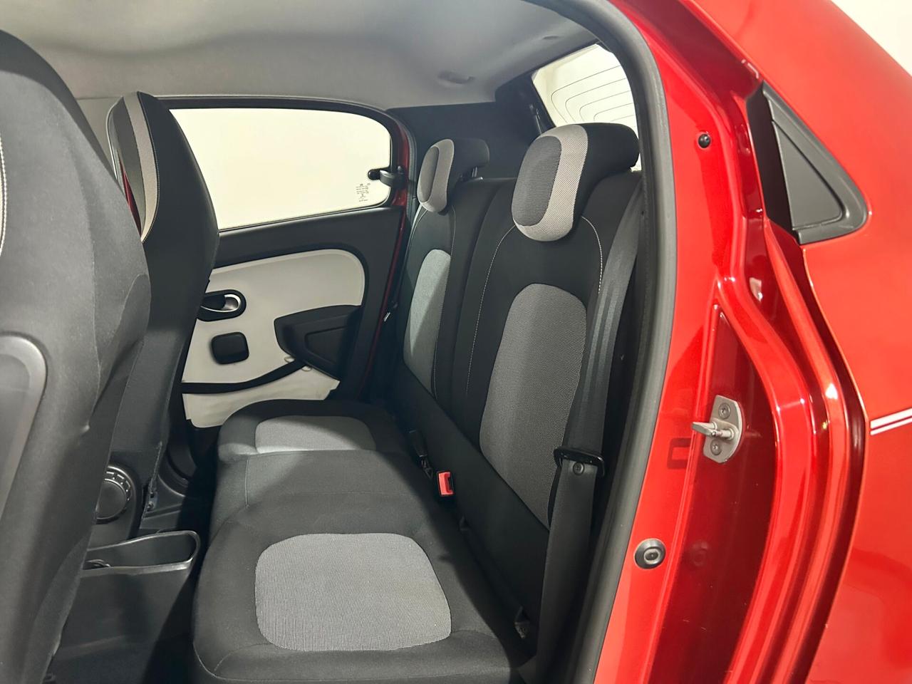 Renault Twingo SCe Lovely