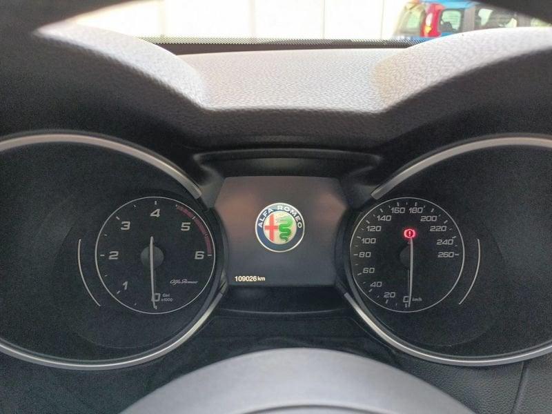 Alfa Romeo Stelvio 2.2 Turbo Diesel 190CV AT8 Q4 Business