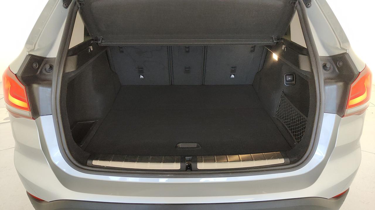 BMW X1 F48 2019 - X1 sdrive18d xLine auto