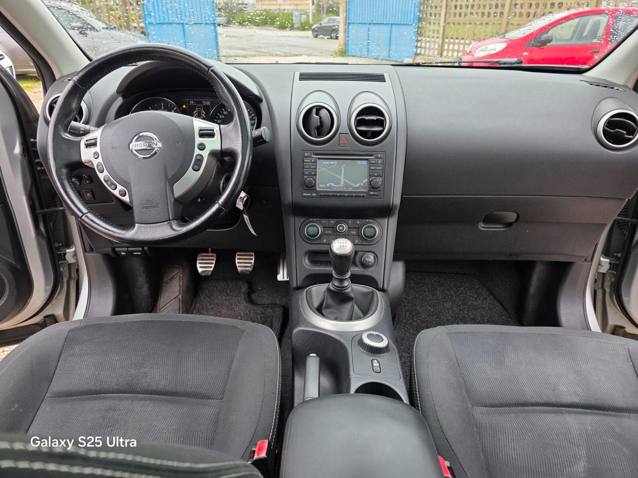 Nissan Qashqai 1.6 dCi DPF Tekna 2012