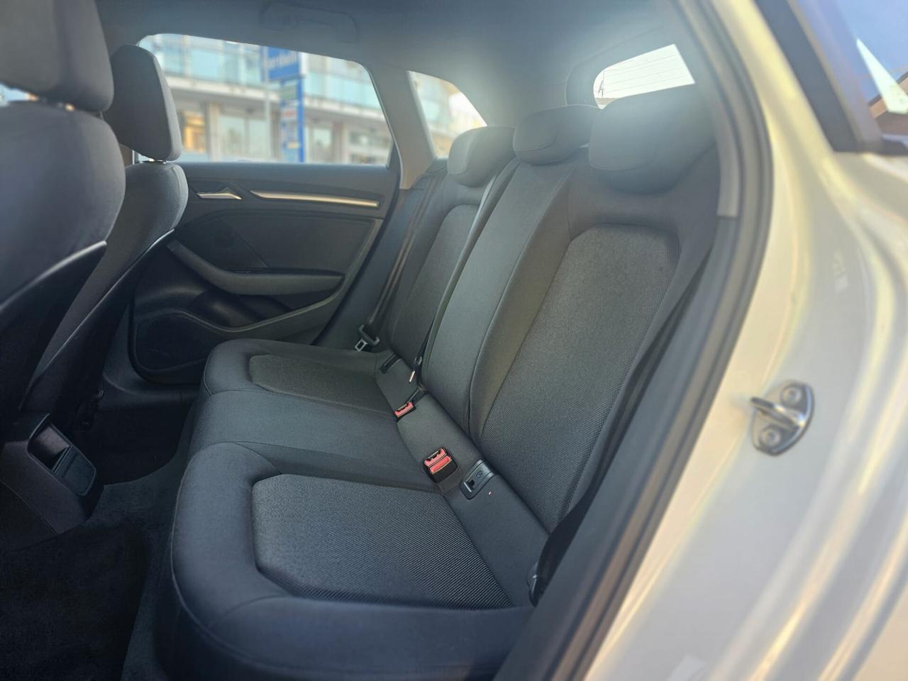 Audi A3 SPB 1.4 TFSI S tronic g-tron Business