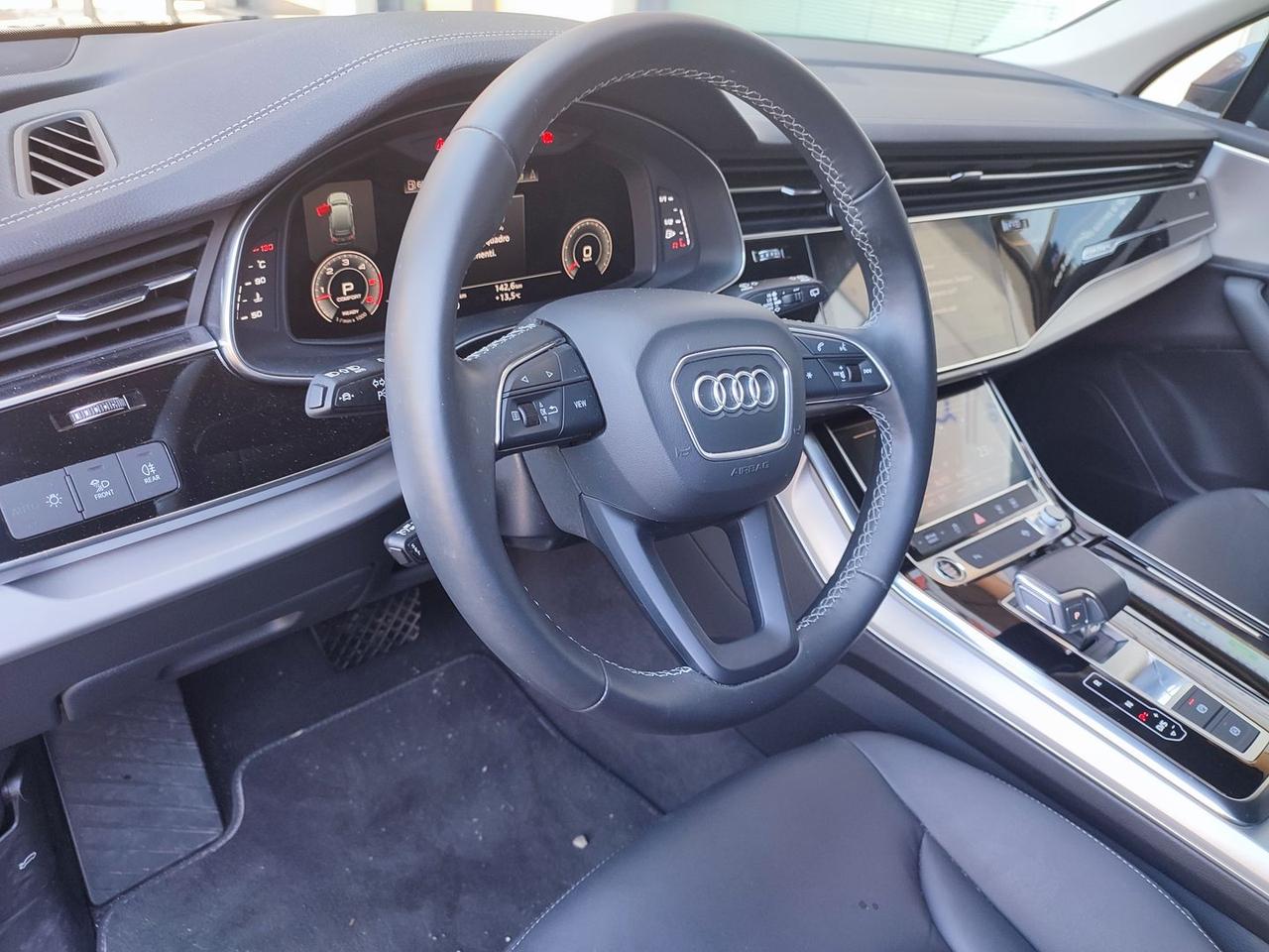 Audi Q7 3.0 45 TDI MHEV Business Advanced #9952