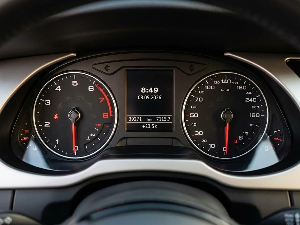 Audi Q2 30 TFSI Business Advanced