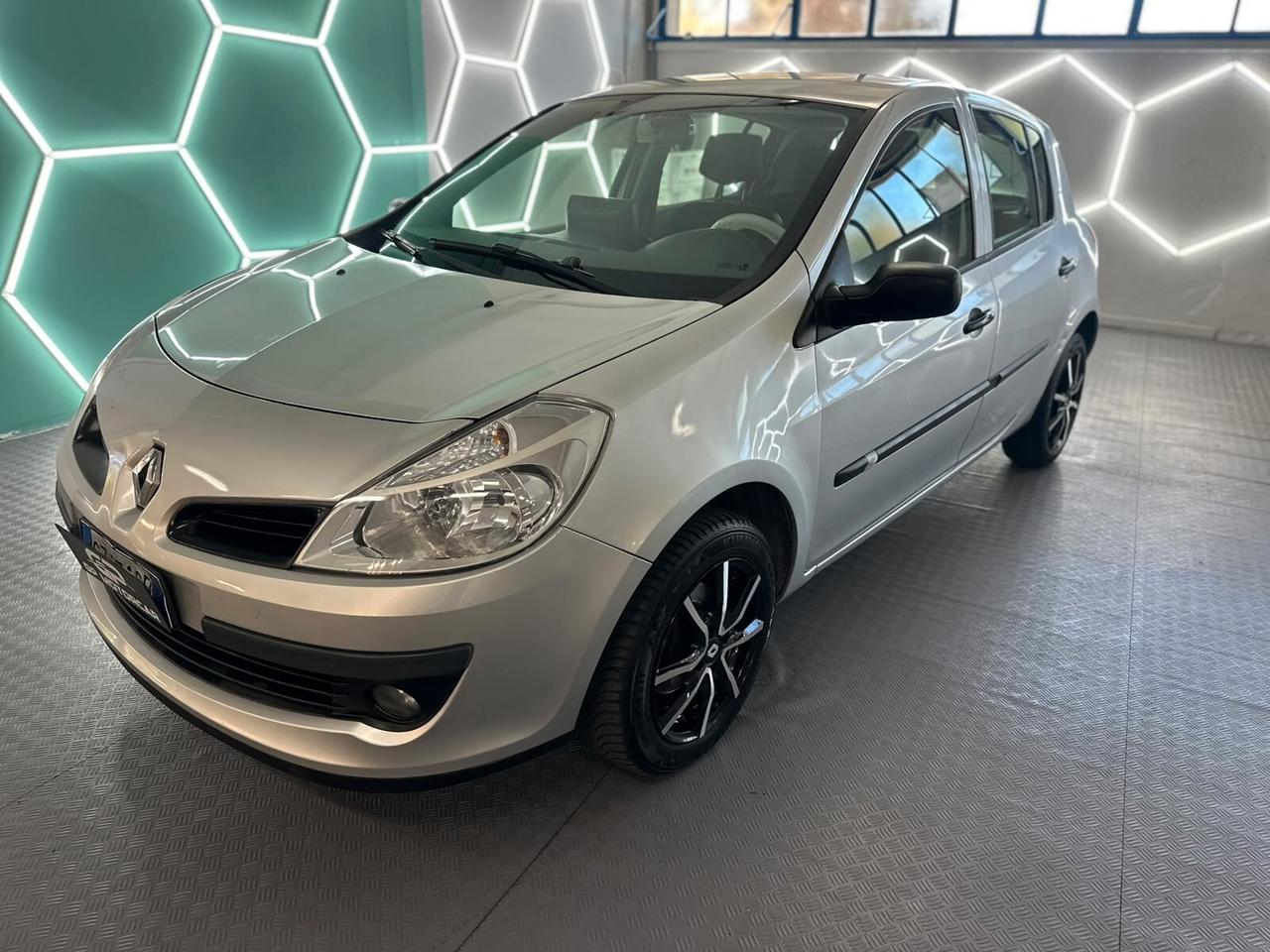 Renault Clio Storia 1.2 5 porte Confort