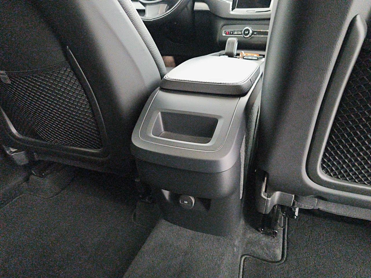 Volvo XC90 2.0 b5 Momentum Pro awd