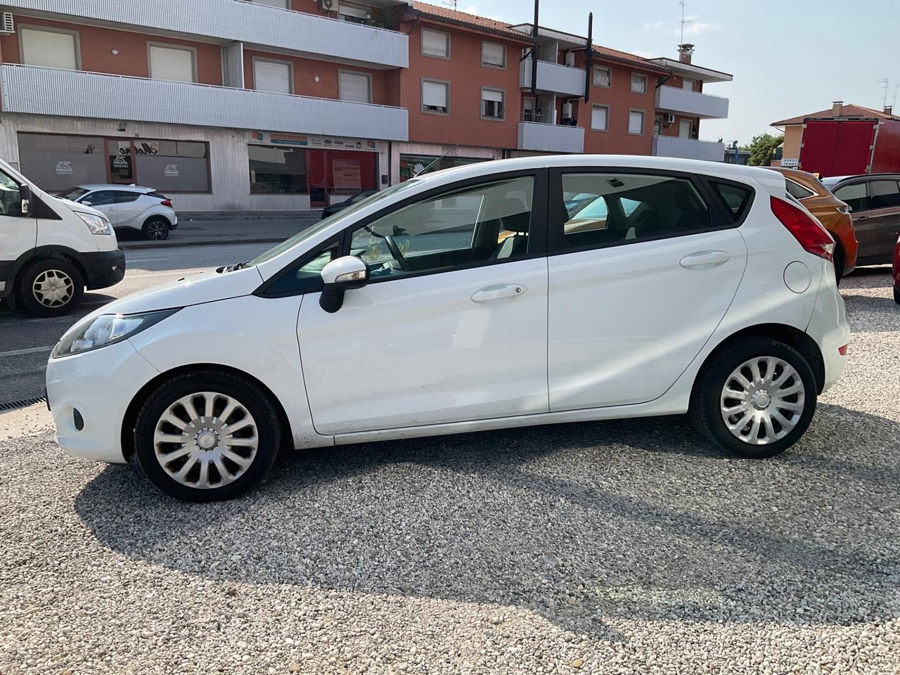 Ford Fiesta Fiesta+ 1.4 TDCi 68CV 5 porte