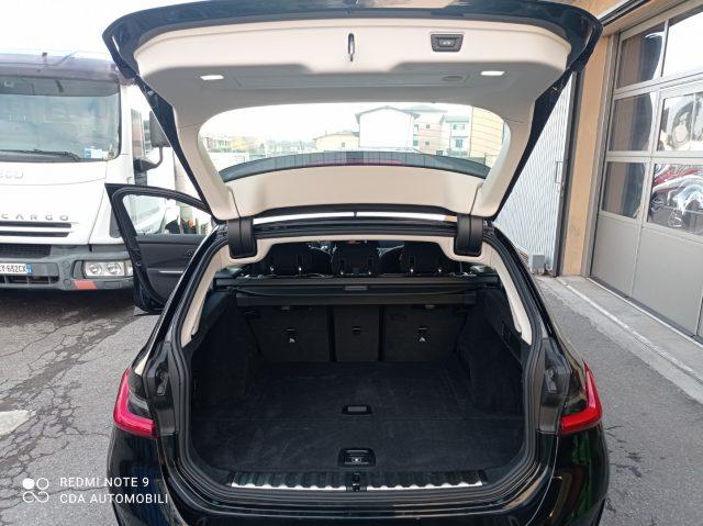 BMW 320 d Touring Business Advantage NAVI-CARPLAY-ANDROID
