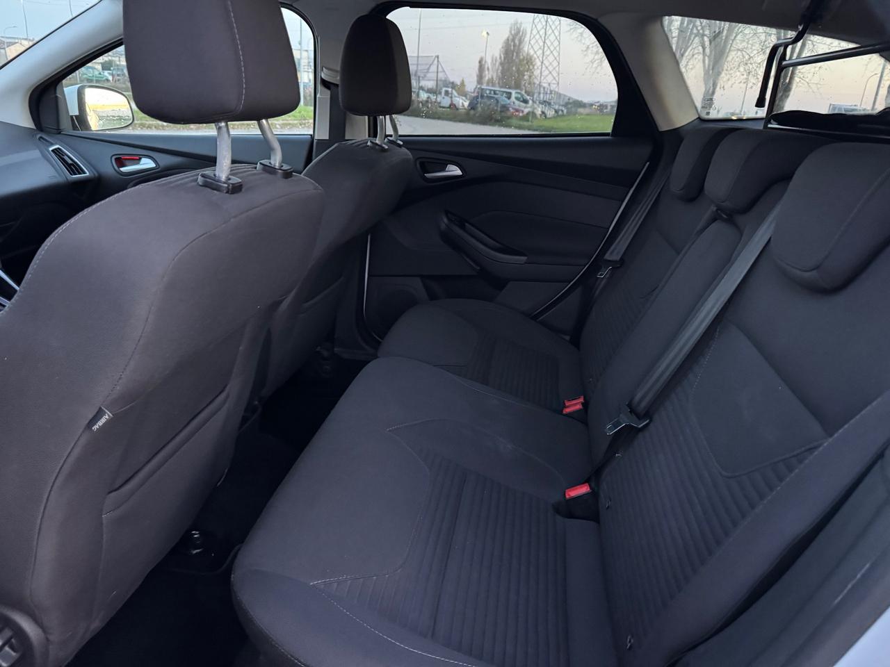 Ford Focus 1.5 diesel 2017 Autocarro N1 con posti