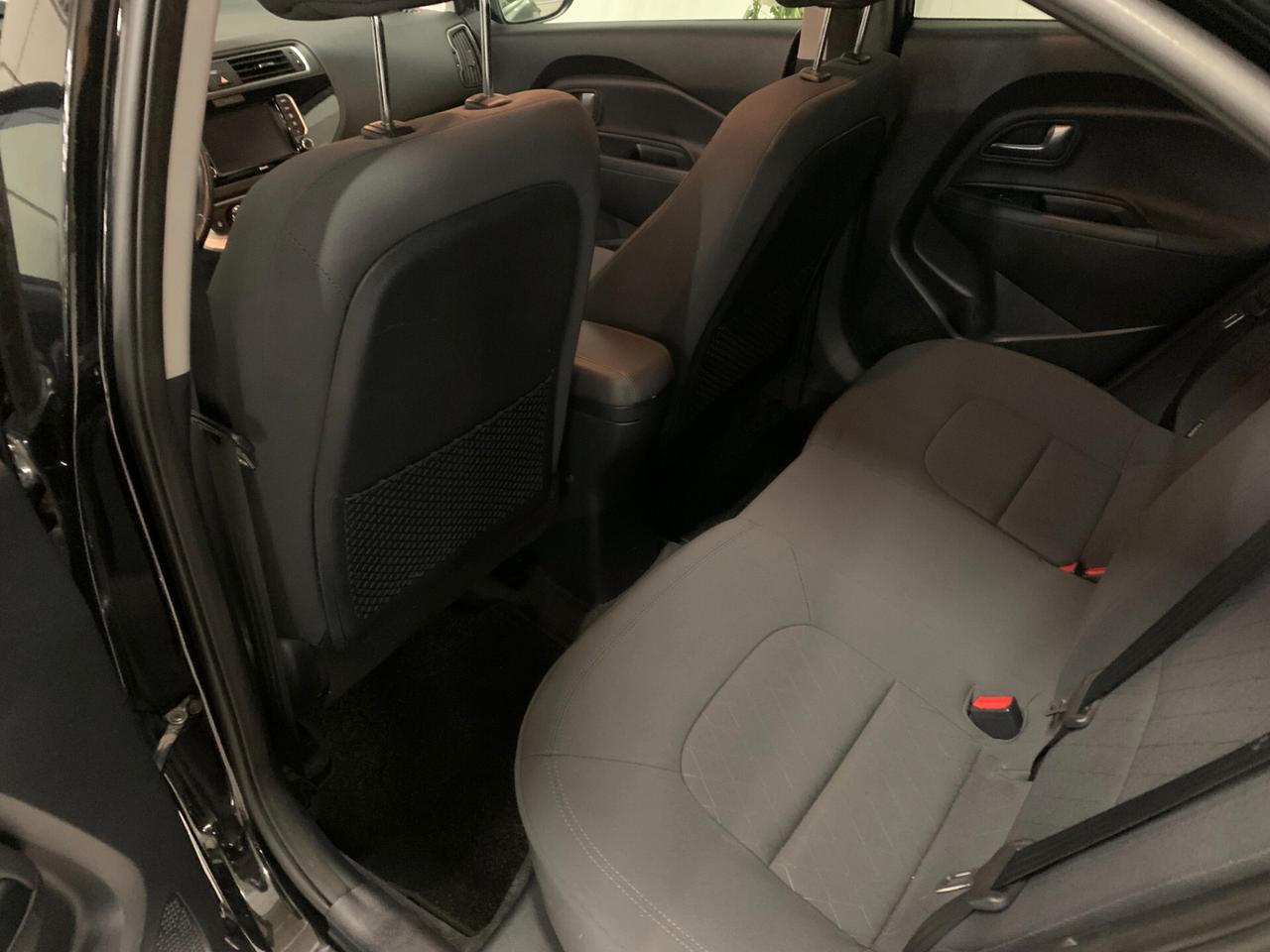 Kia Rio 1.1 CRDi 5p. Cool euro 6