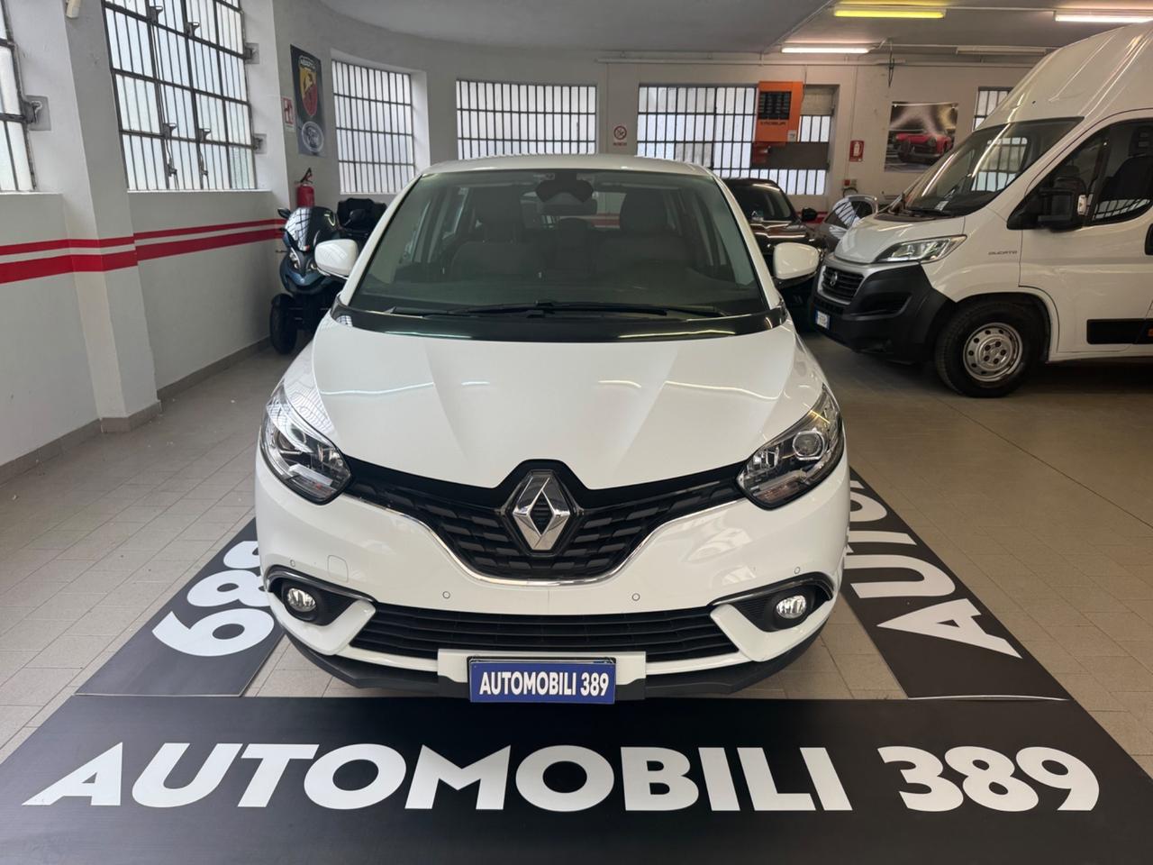 Renault Grand Scenic Blue dCi 120 CV EDC Business
